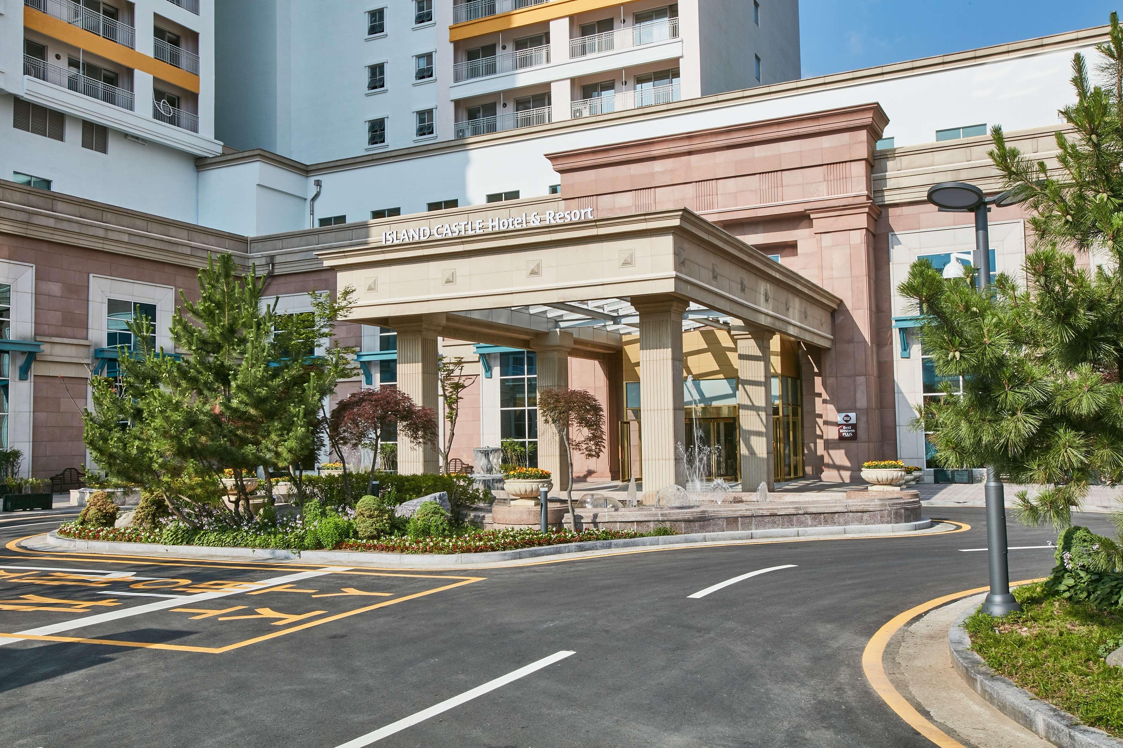 Island Castle Hotel & Waterpark Uijeongbu Exterior photo