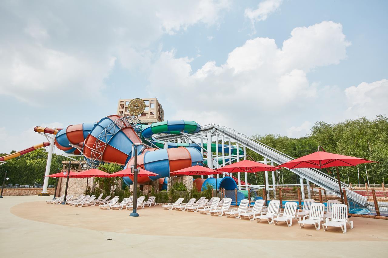 Island Castle Hotel & Waterpark Uijeongbu Exterior photo