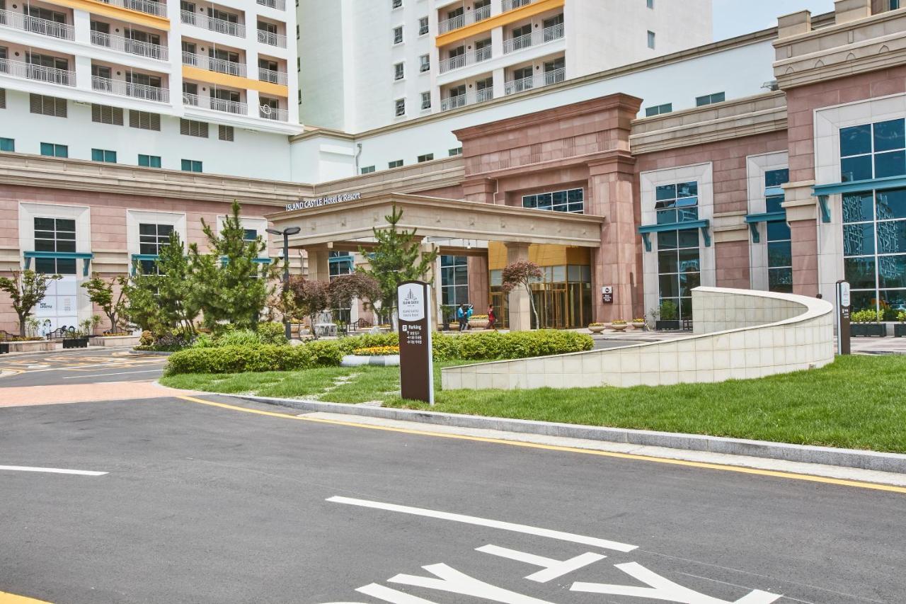 Island Castle Hotel & Waterpark Uijeongbu Exterior photo